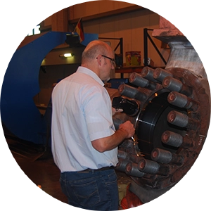 2000 – neue CNC-Maschinen für die Fertigung von Armaturen